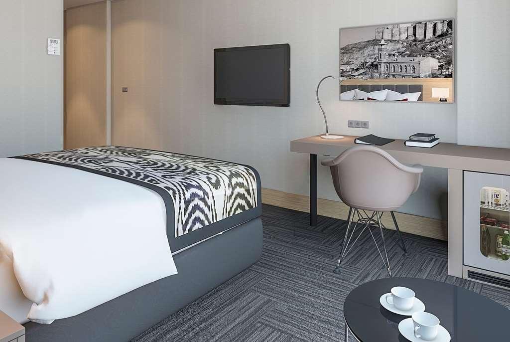 Ramada Encore Tbilisi Bilik gambar