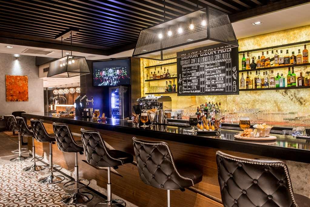 Ramada Encore Tbilisi Restoran gambar