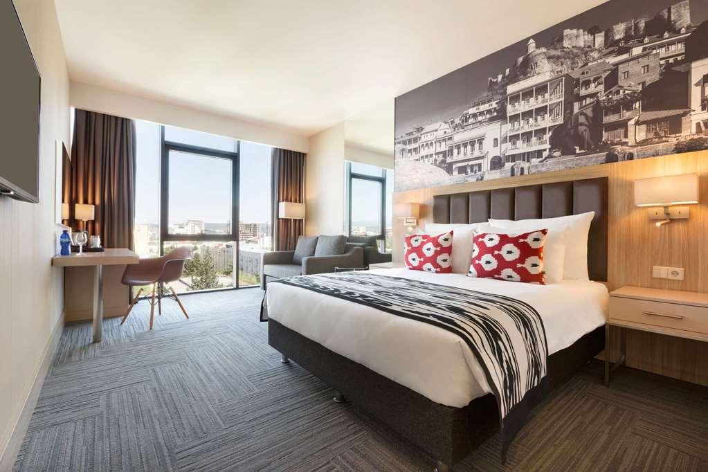Ramada Encore Tbilisi Bilik gambar